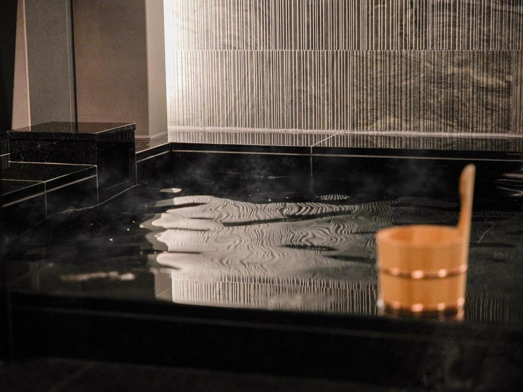 Super Hotel Premier Ikebukuro Natural Hot Spring Токио Екстериор снимка